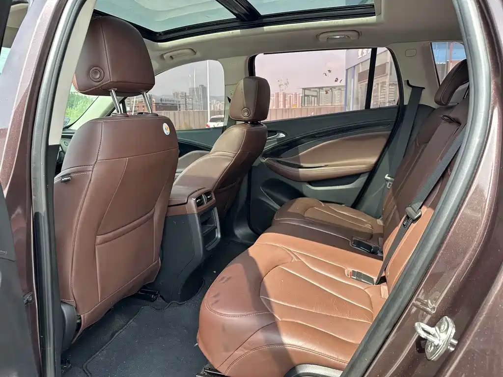 Buick Envision Plus — фото 6
