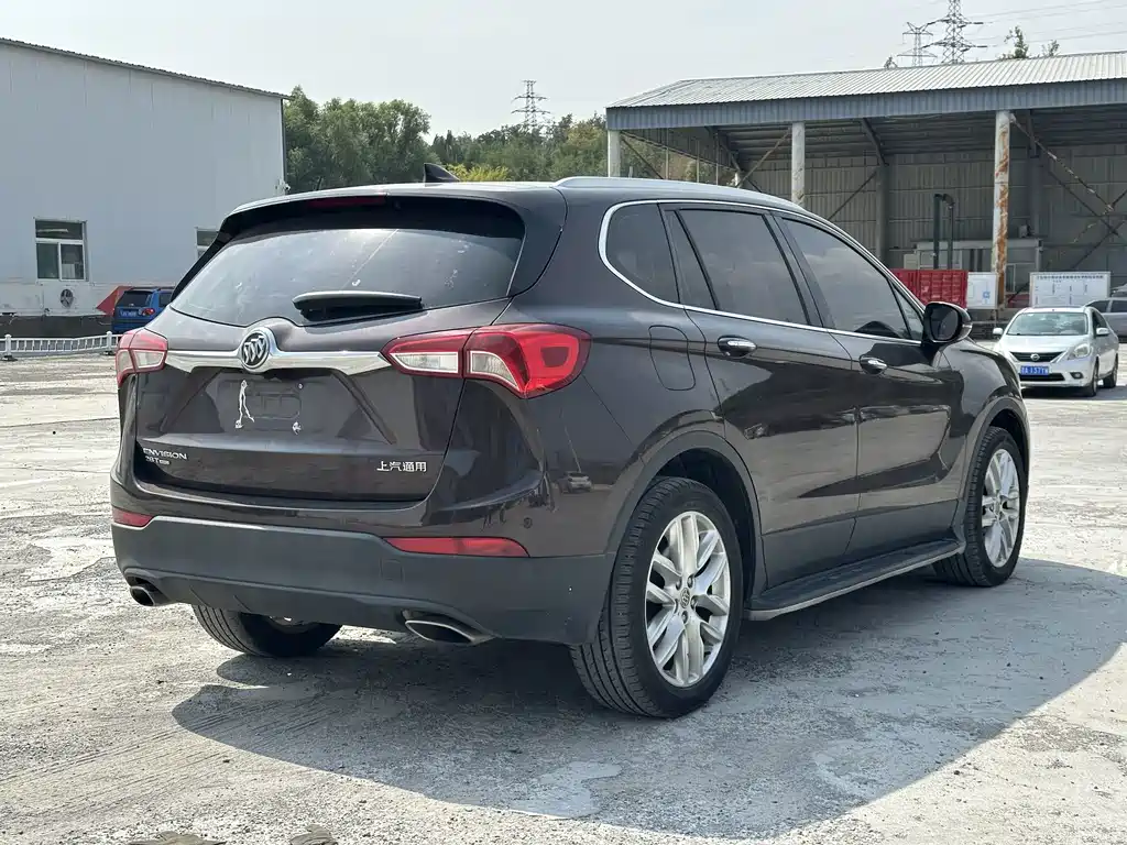 Buick Envision Plus — фото 9