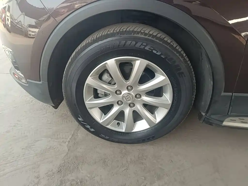 Buick Envision Plus — фото 23