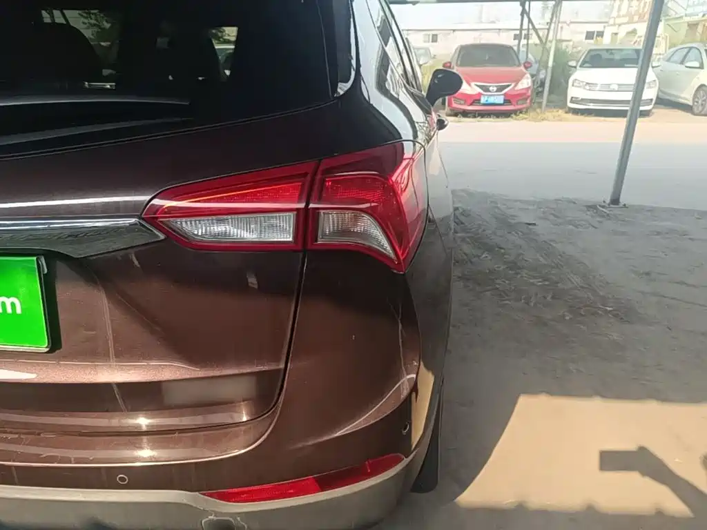 Buick Envision Plus — фото 8