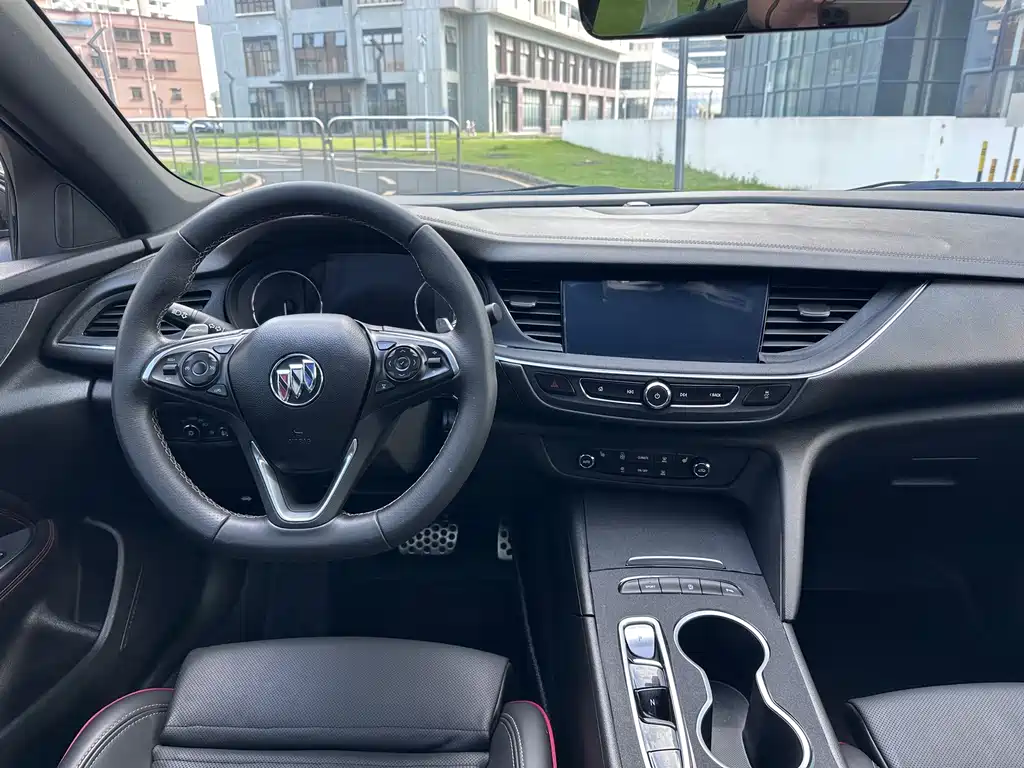 Buick Regal — фото 9