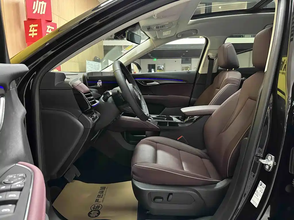 Buick Envision Plus — фото 9