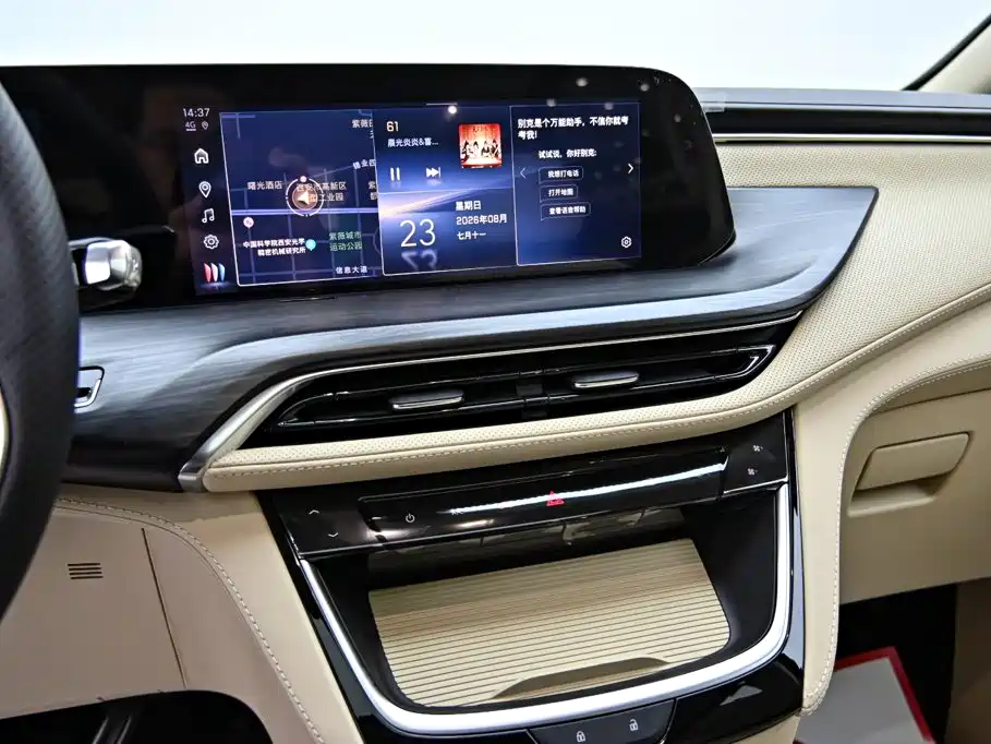 Buick GL8 Hybrid — фото 17