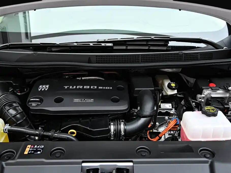 Buick GL8 Hybrid — фото 34
