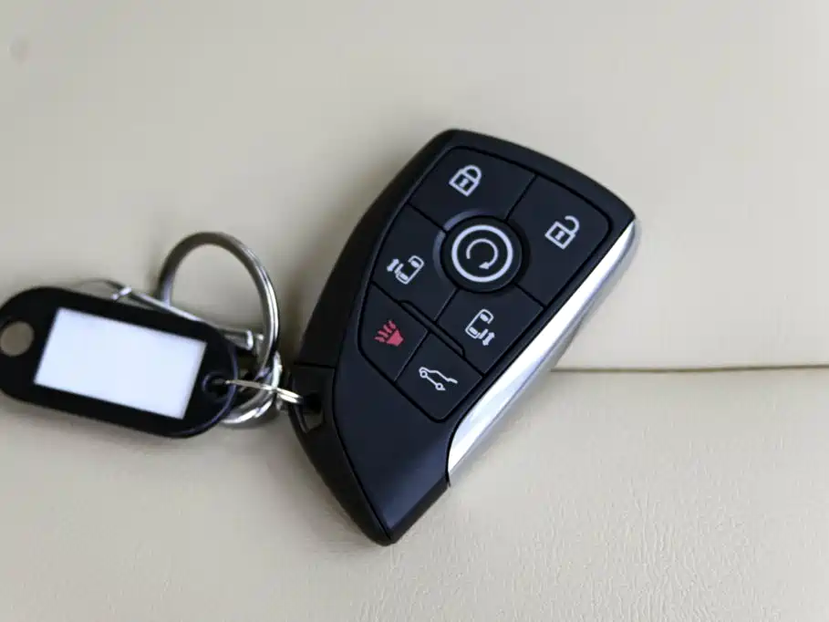 Buick GL8 Hybrid — фото 36