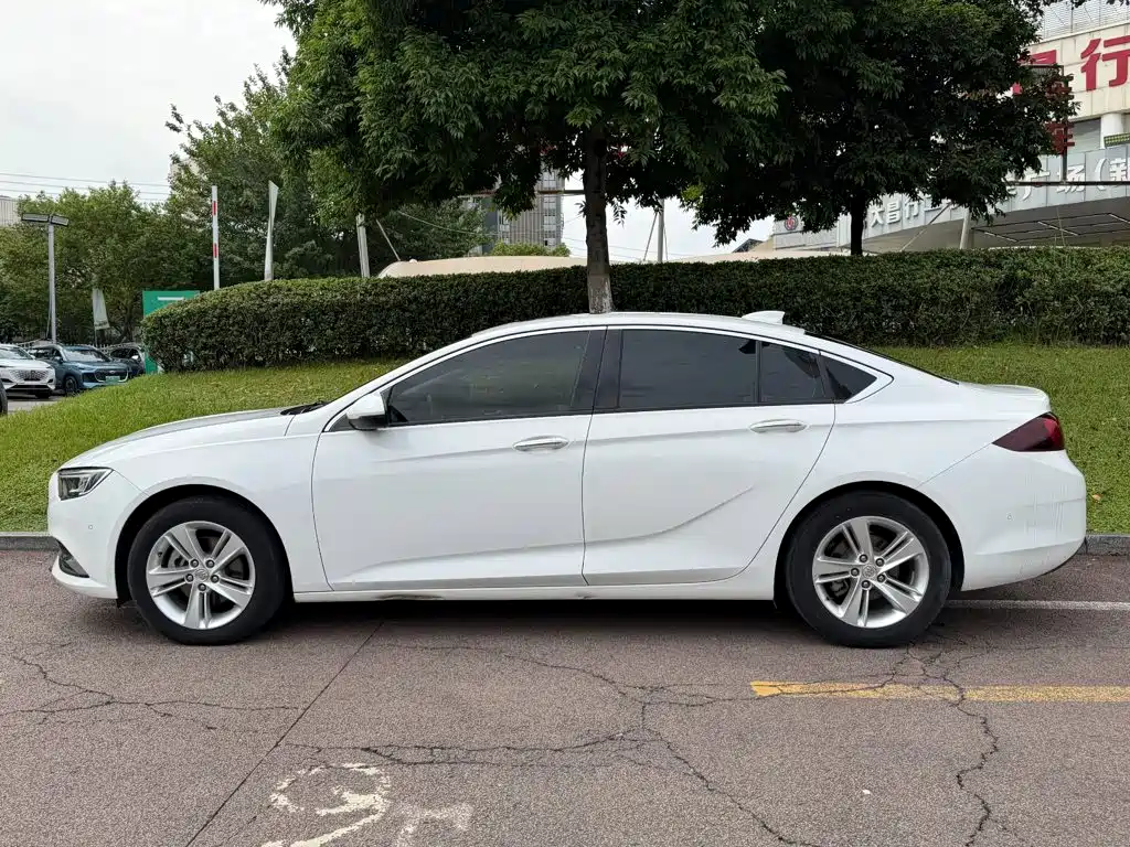 Buick Regal — фото 3