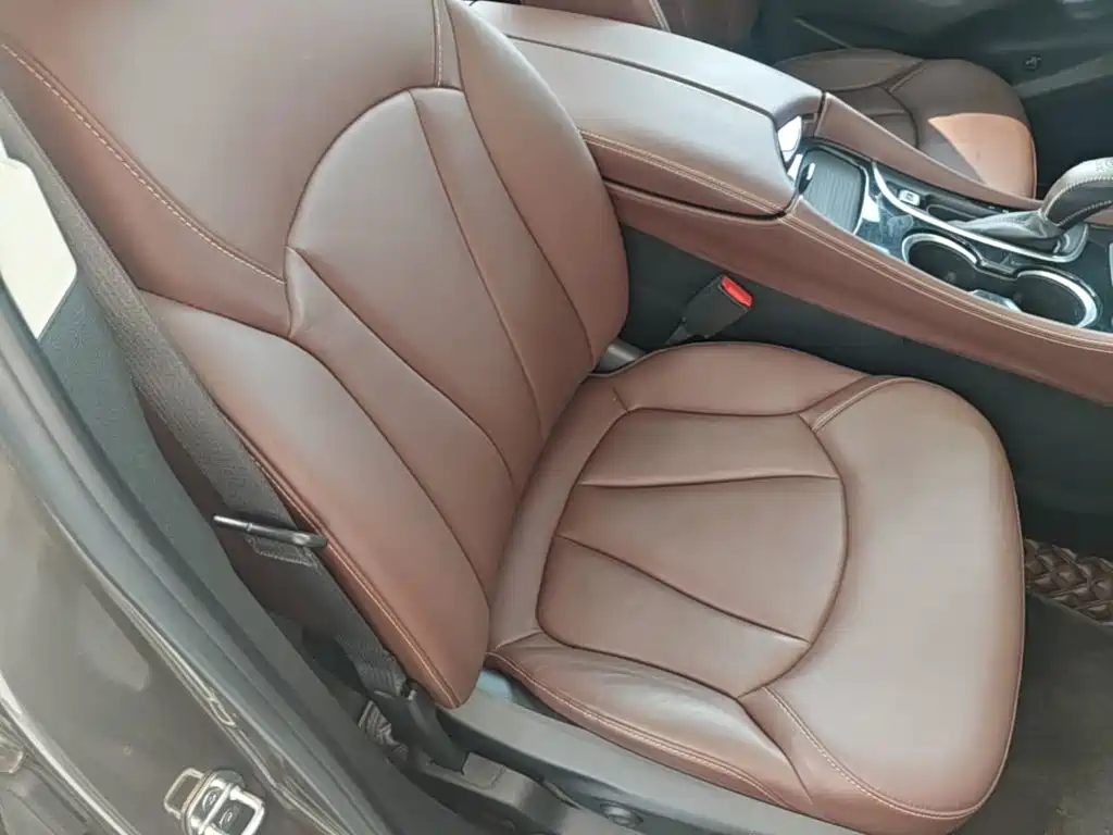 Buick Envision Plus — фото 25