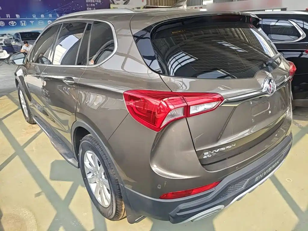 Buick Envision Plus — фото 5