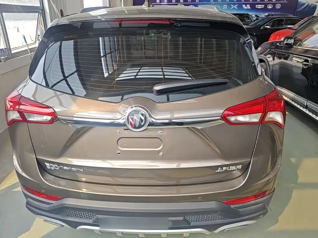 Buick Envision Plus — фото 6