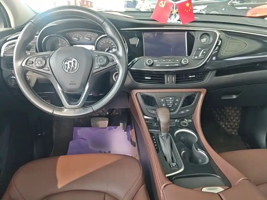 Buick Envision Plus — фото 10