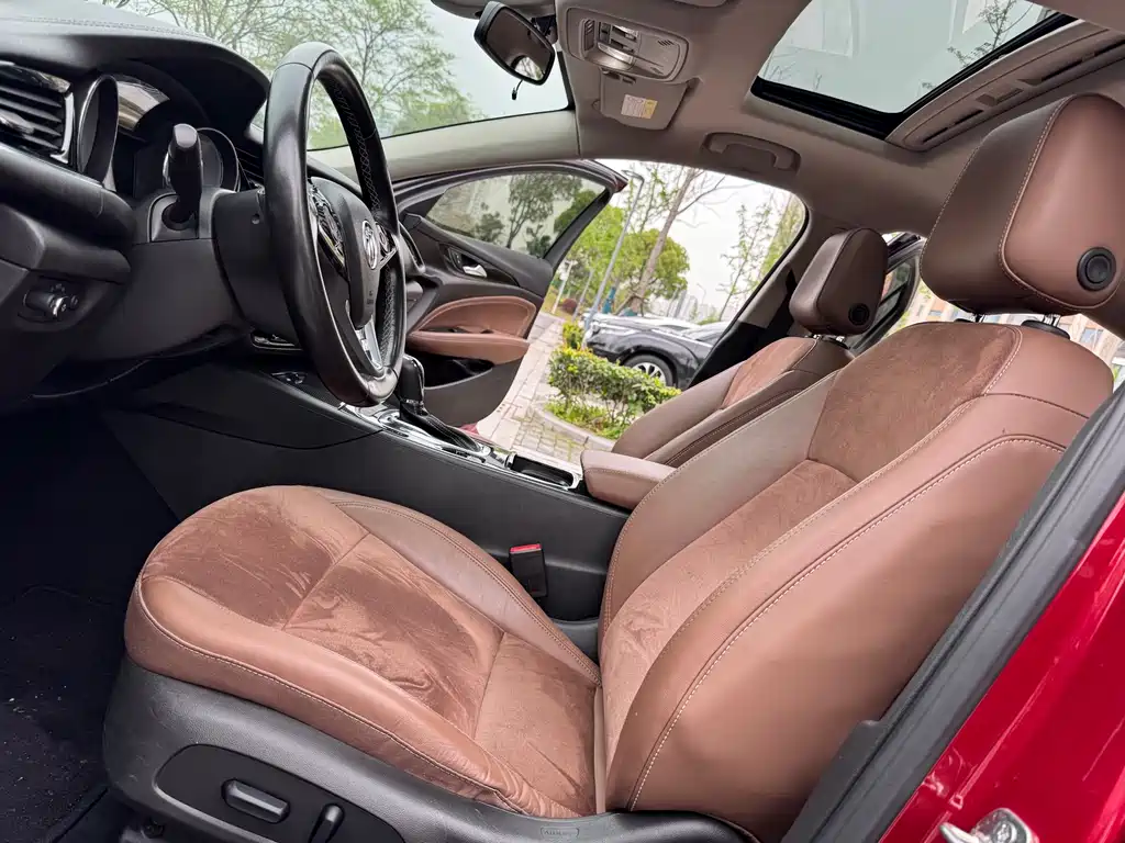 Buick Regal — фото 10