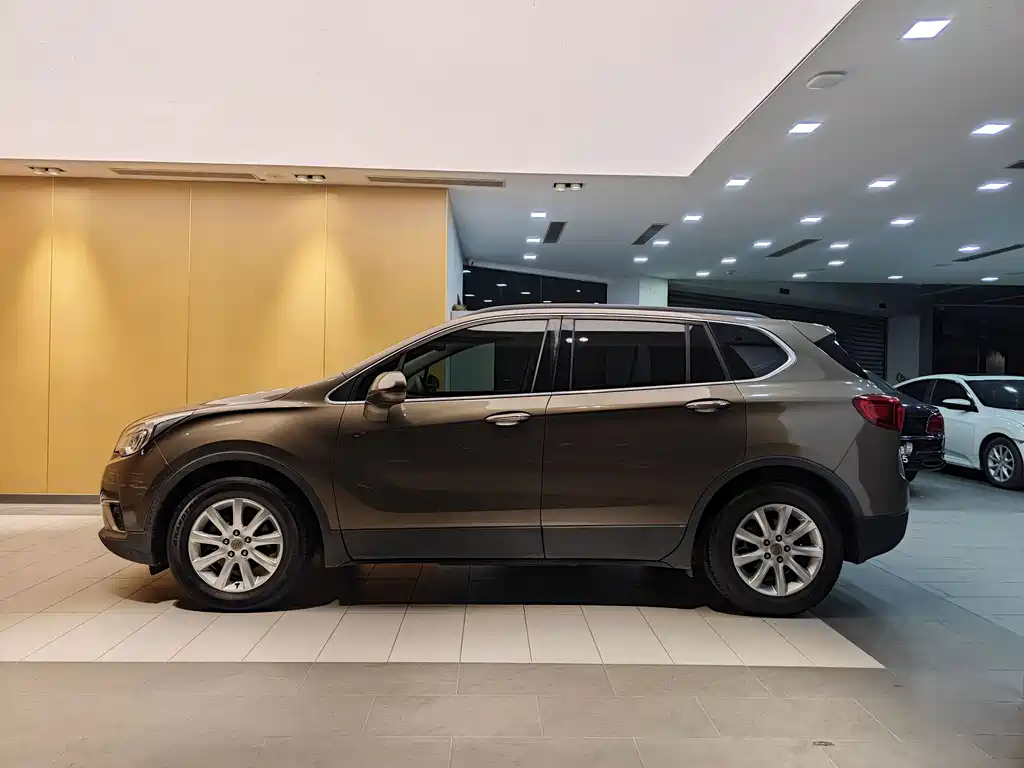 Buick Envision Plus — фото 6