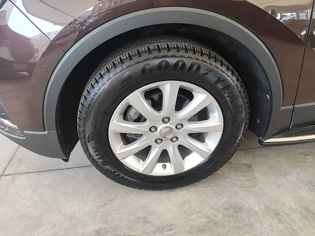 Buick Envision Plus — фото 23