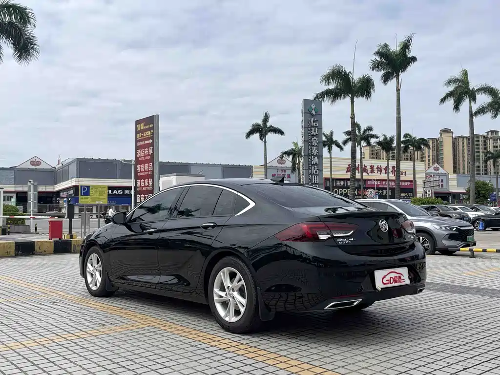 Buick Regal — фото 6