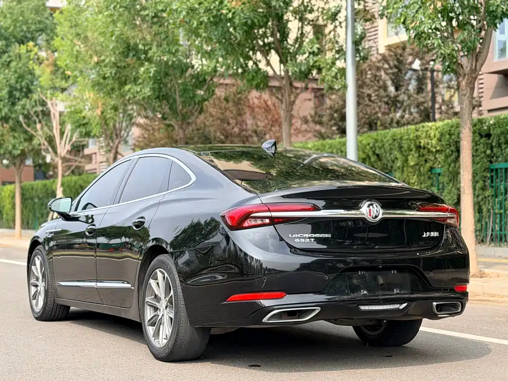 Buick LaCrosse — фото 6