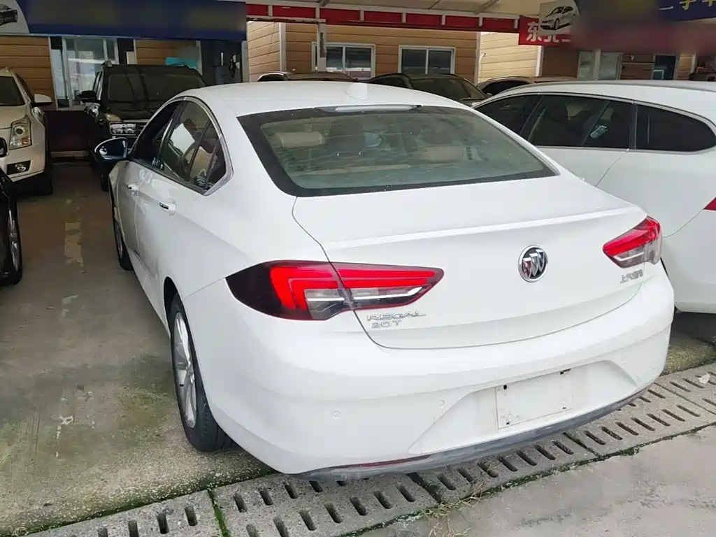 Buick Regal — фото 5