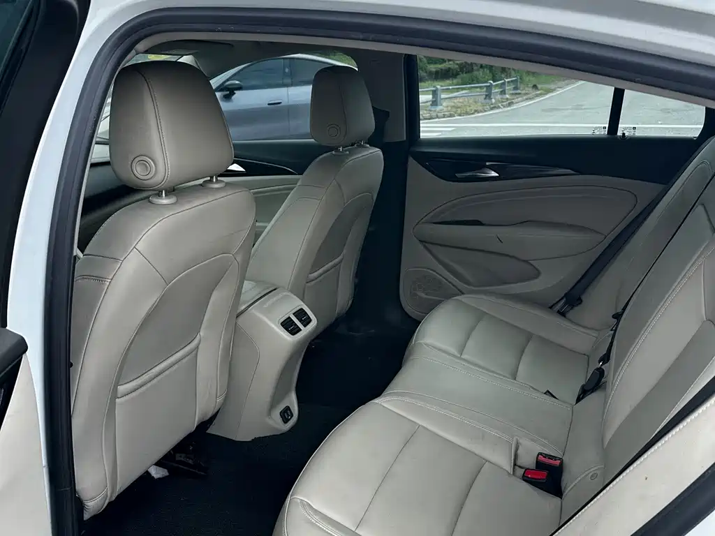 Buick Regal — фото 9