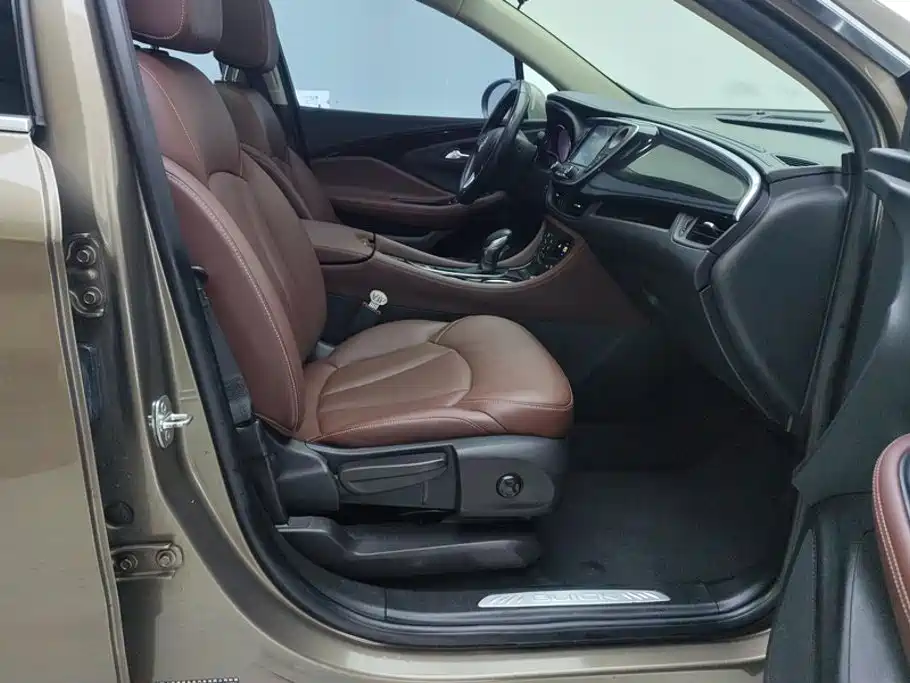 Buick Envision Plus — фото 8