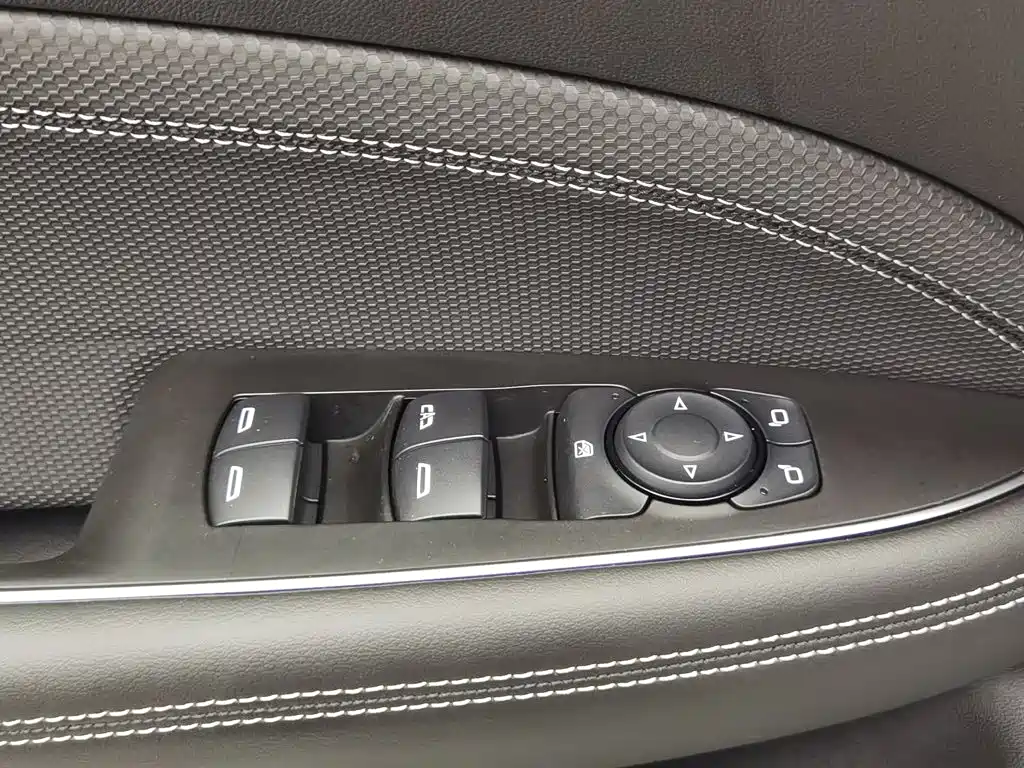 Buick Regal — фото 9