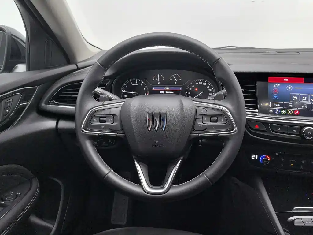 Buick Regal — фото 11