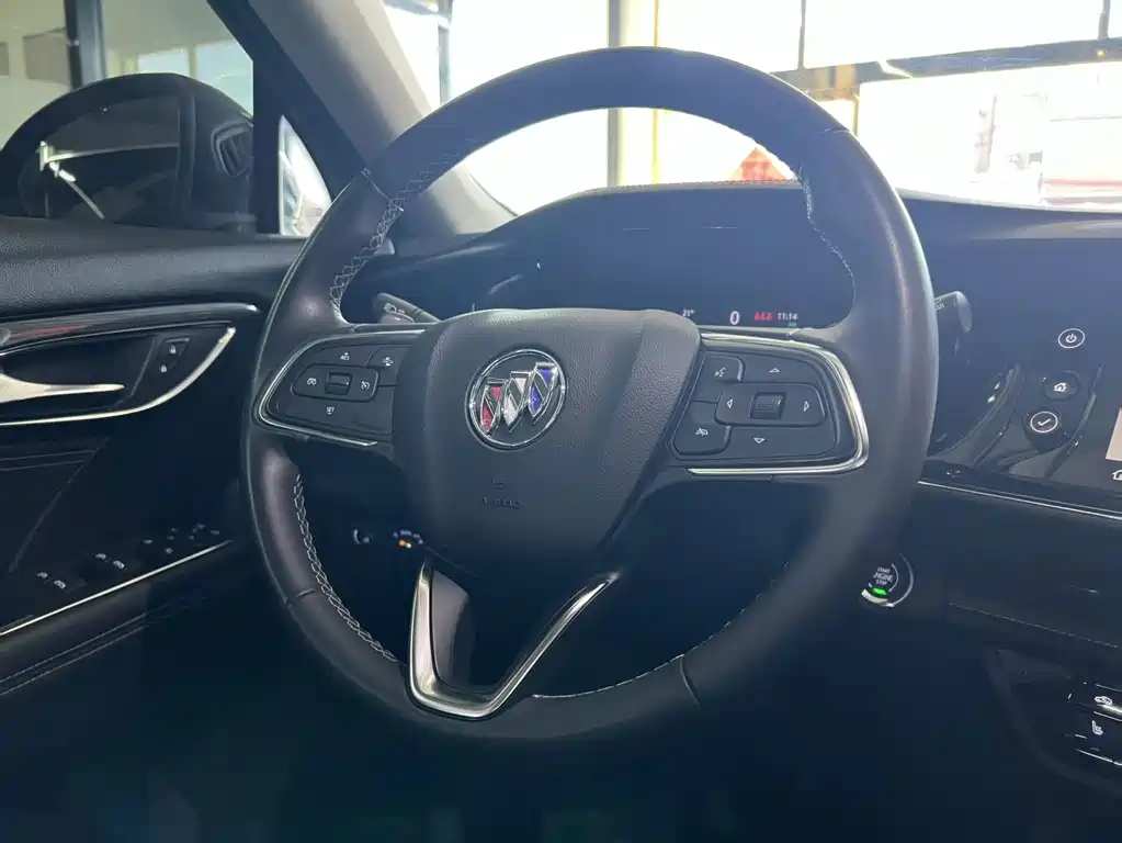 Buick Envision S — фото 8