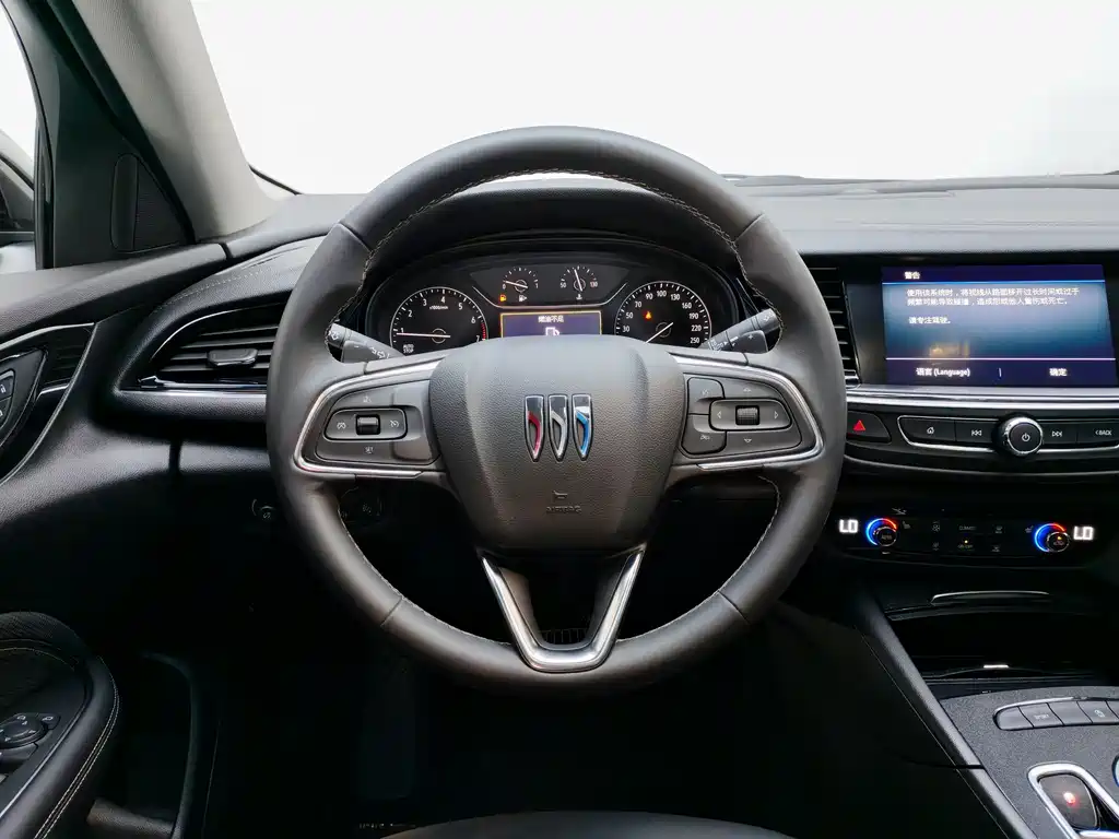 Buick Regal — фото 5
