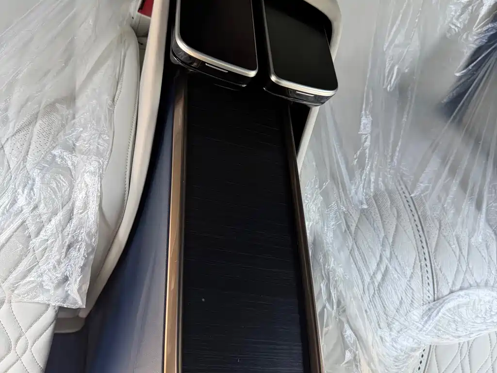 Buick GL8 — фото 14