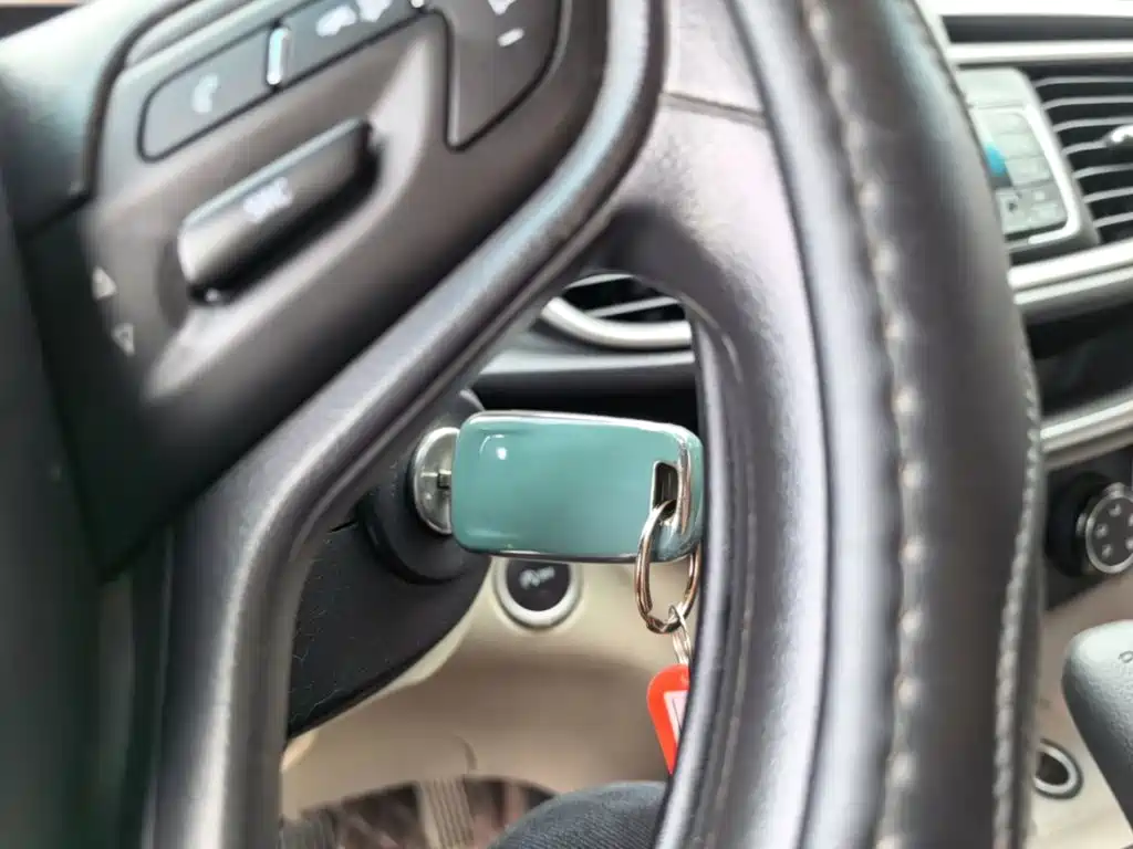 Buick Excelle — фото 9