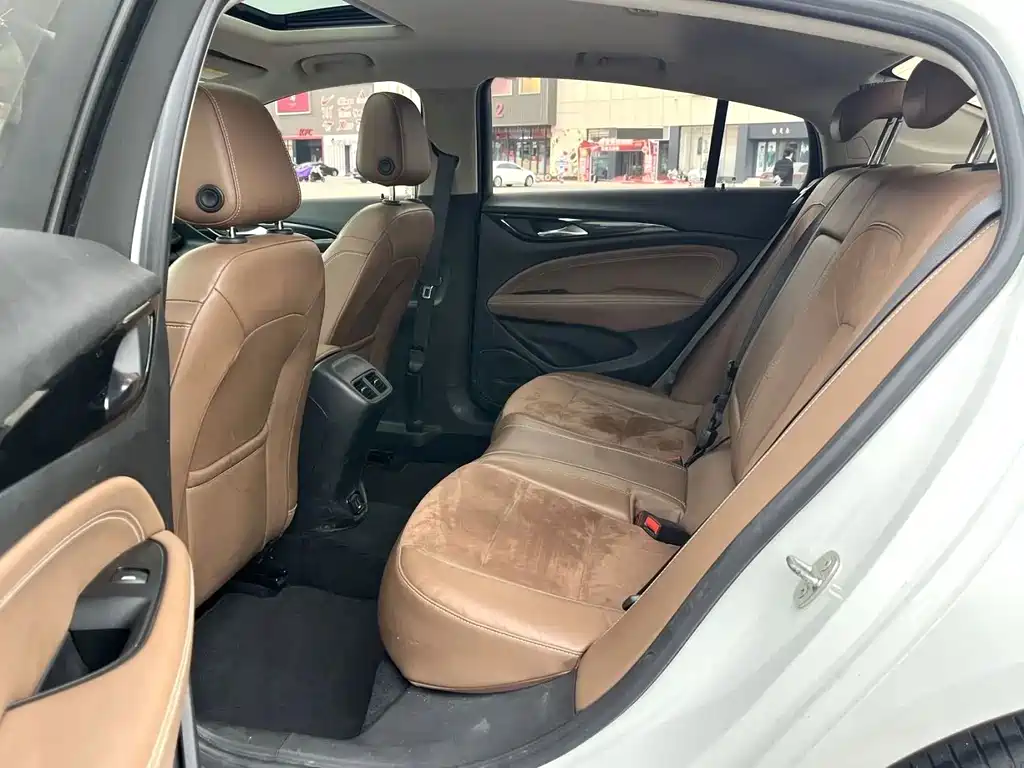 Buick Regal — фото 8