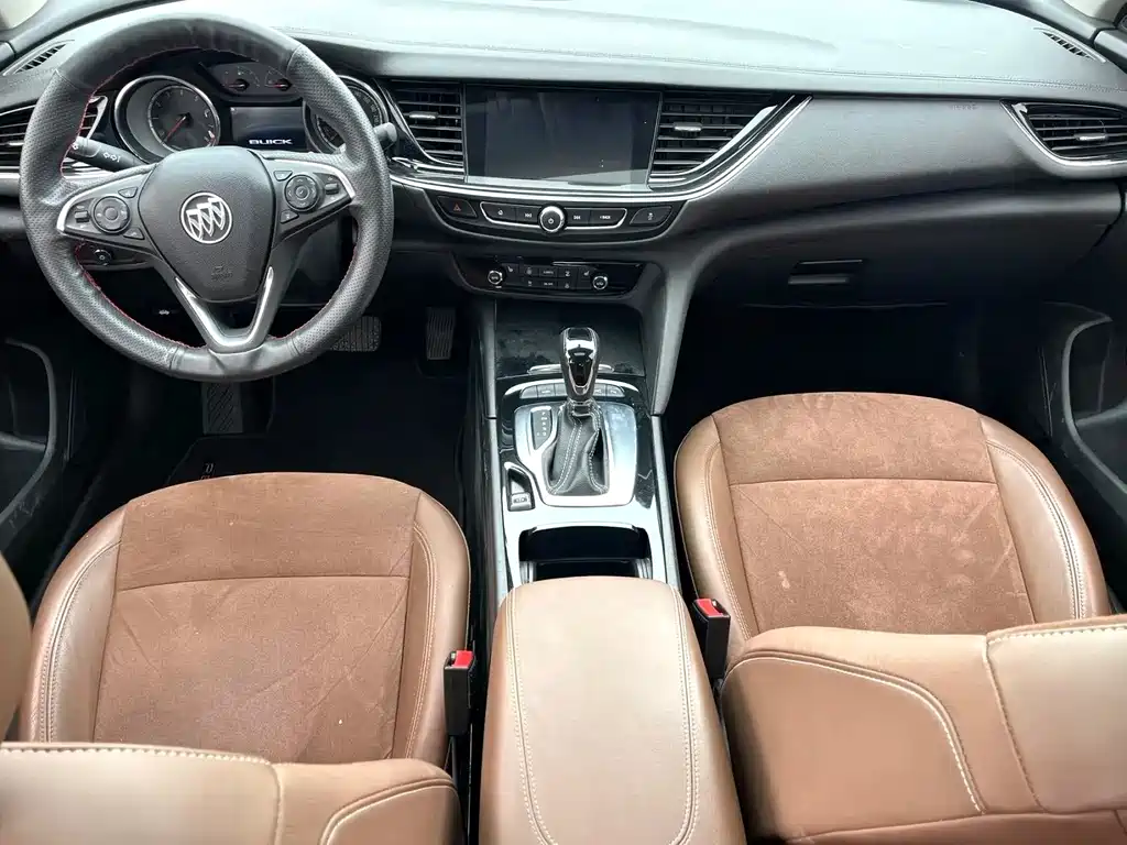 Buick Regal — фото 9