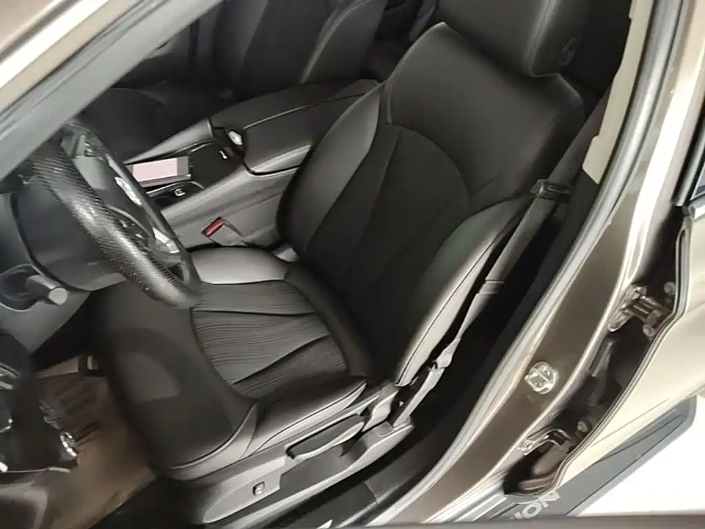 Buick Envision Plus — фото 15