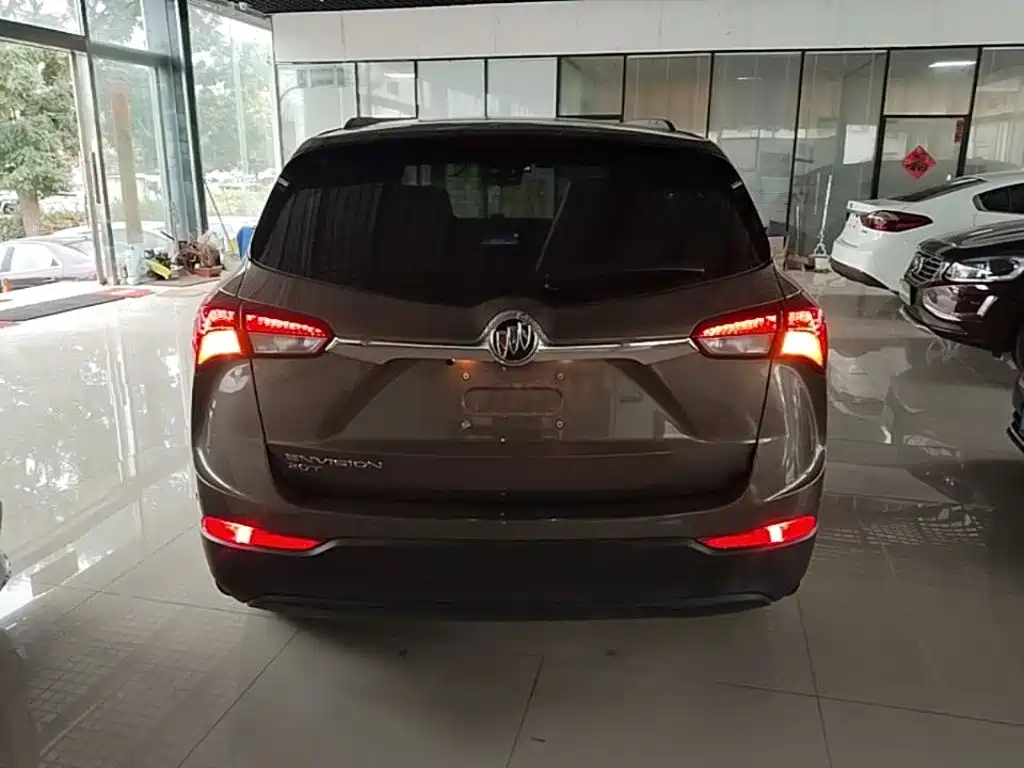 Buick Envision Plus — фото 6