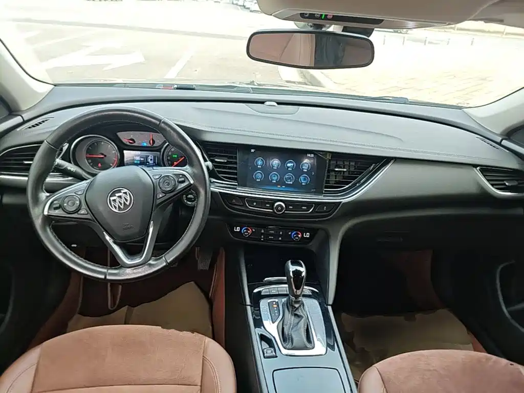 Buick Regal — фото 10