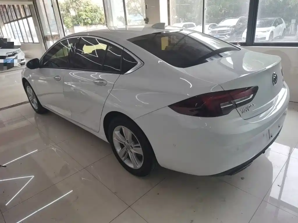 Buick Regal — фото 5