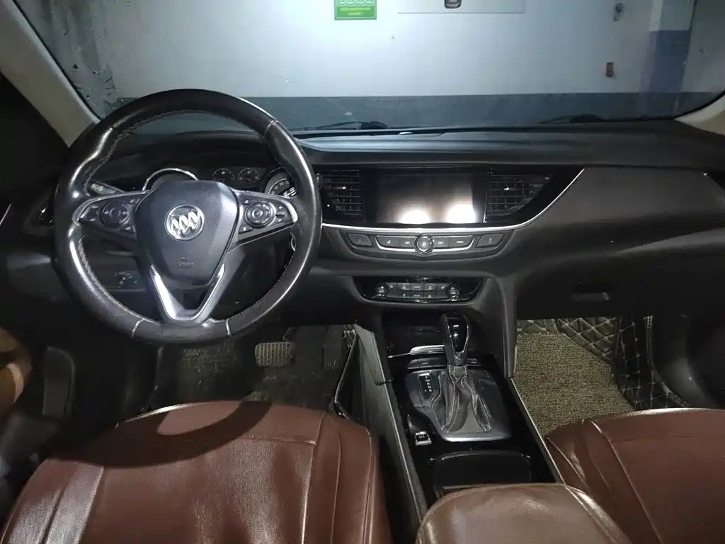 Buick Regal — фото 10