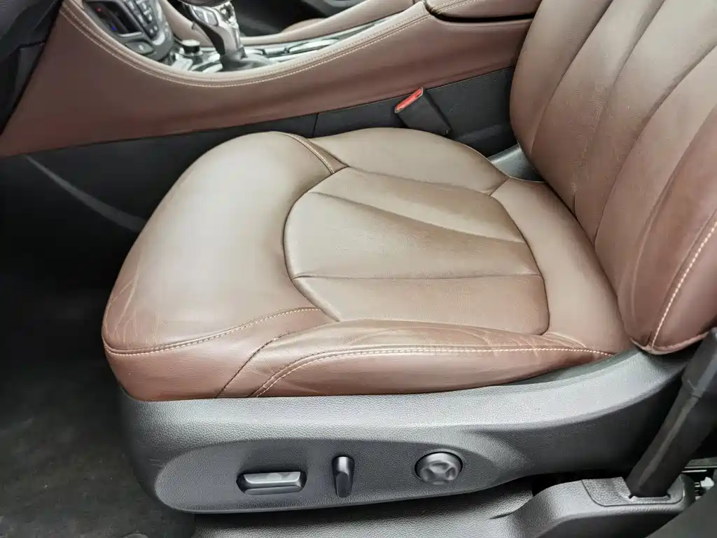 Buick Envision Plus — фото 20