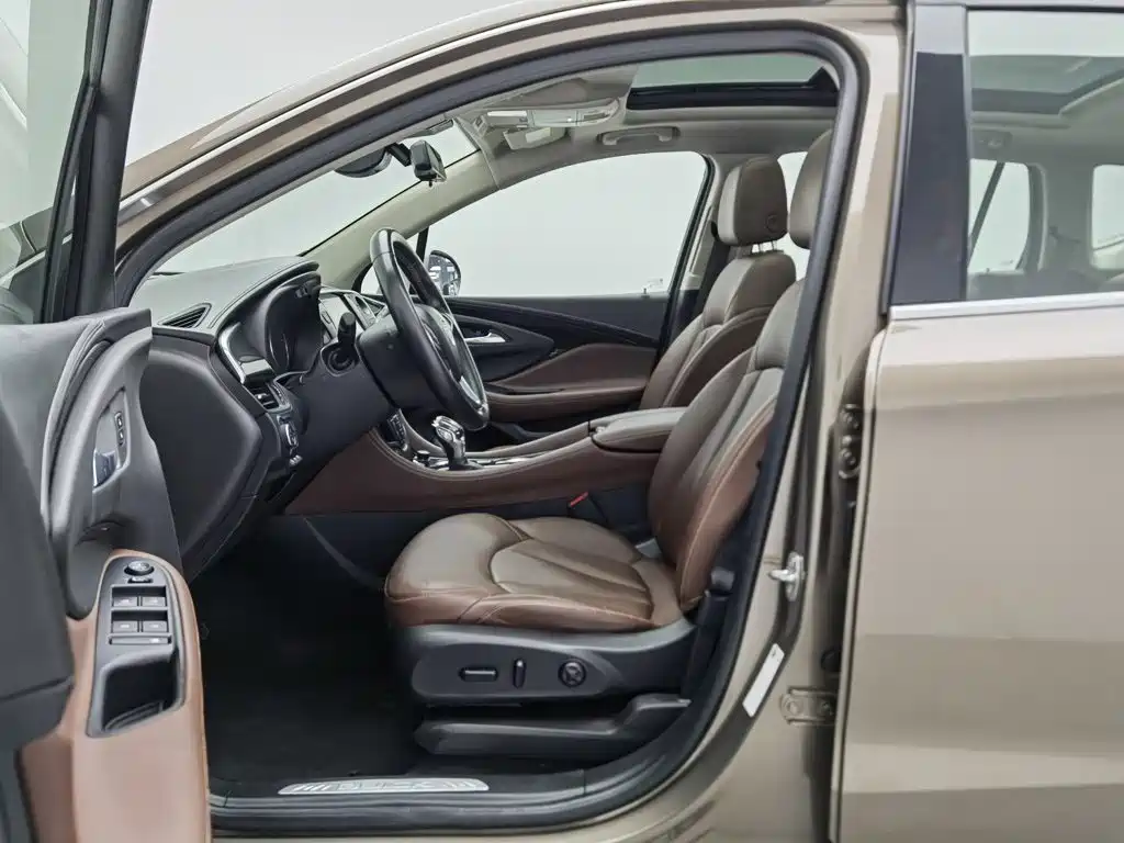 Buick Envision Plus — фото 10