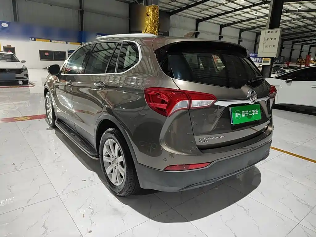 Buick Envision Plus — фото 5