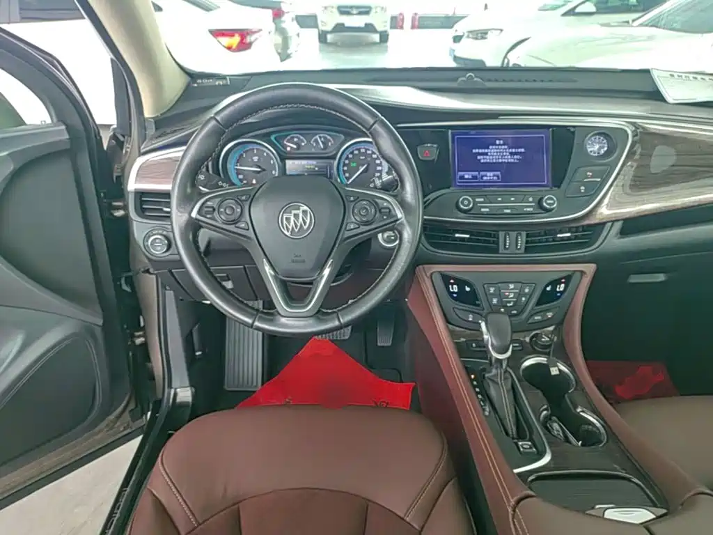 Buick Envision Plus — фото 11