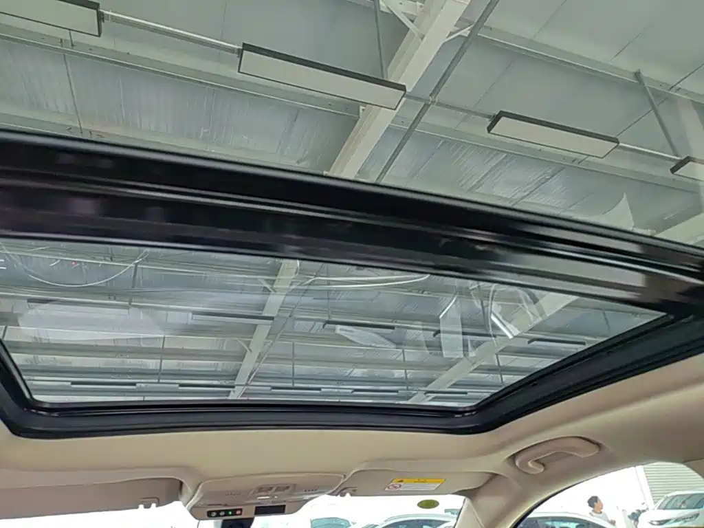 Buick Envision Plus — фото 18