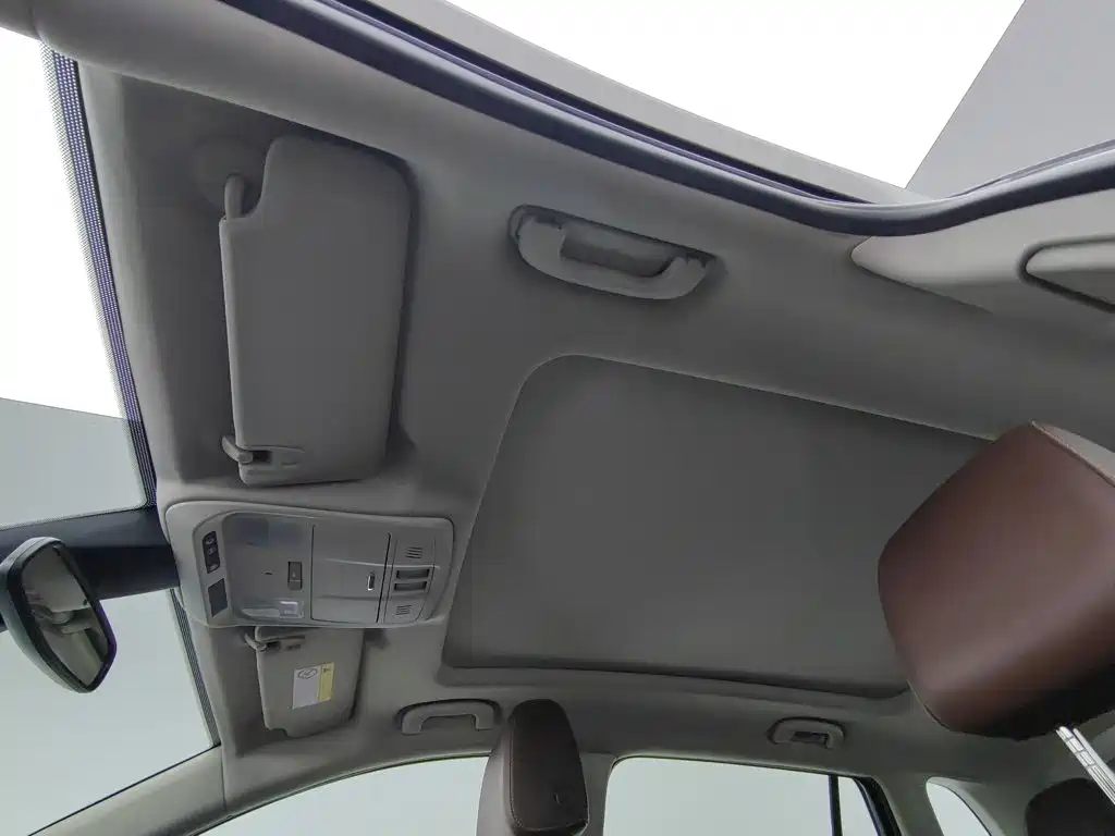 Buick Envision Plus — фото 14