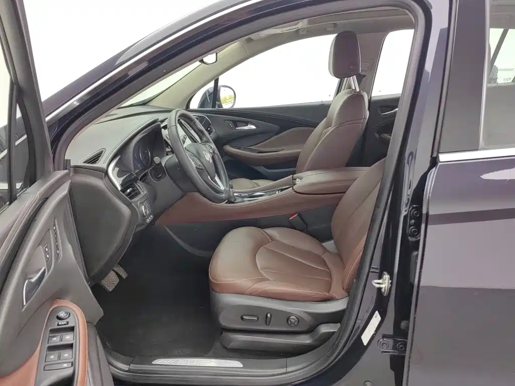 Buick Envision Plus — фото 10