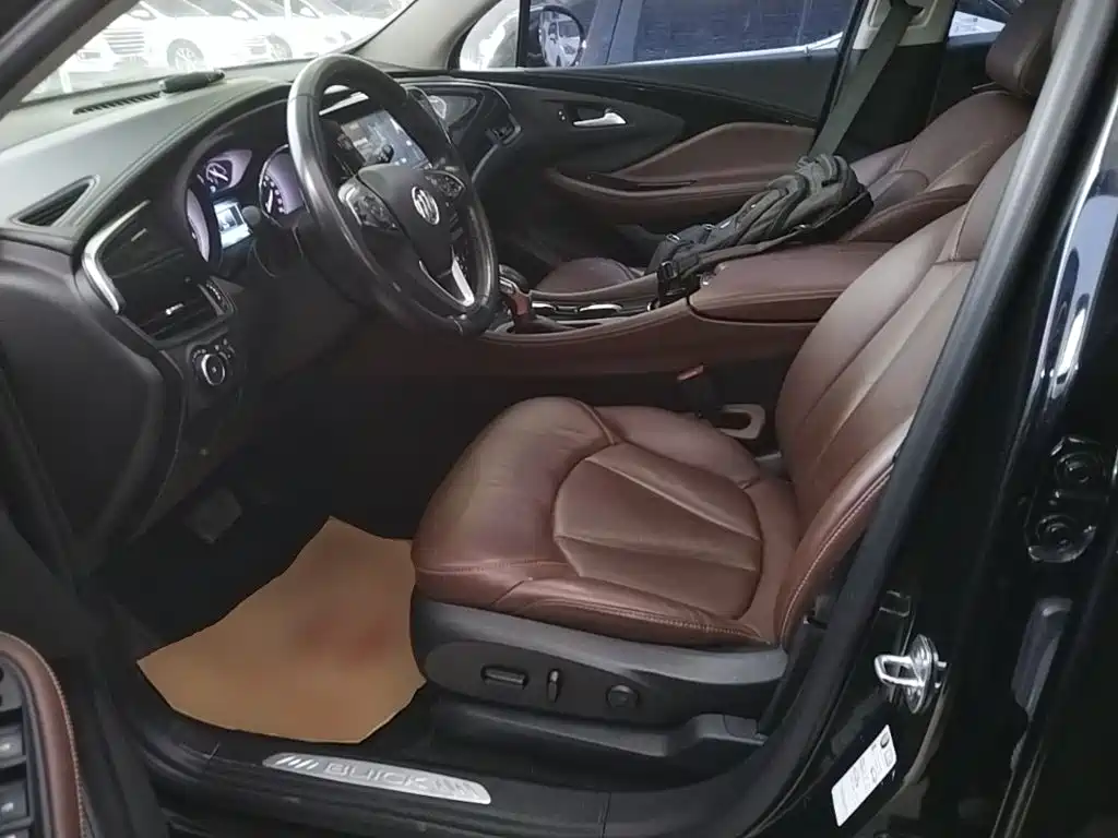 Buick Envision Plus — фото 15