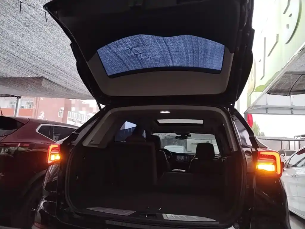 Buick Envision Plus — фото 19