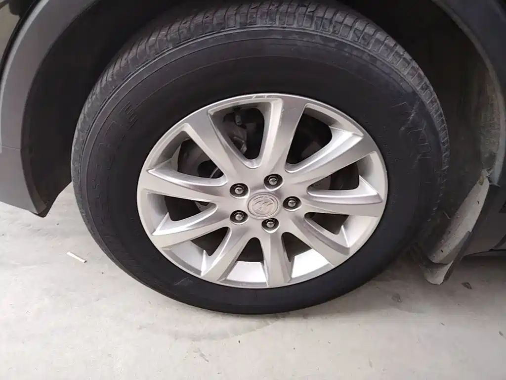 Buick Envision Plus — фото 23