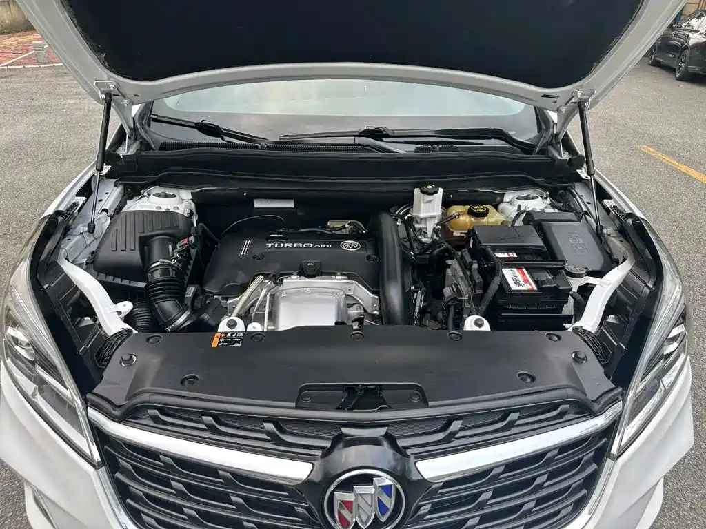 Buick Envision Plus — фото 13