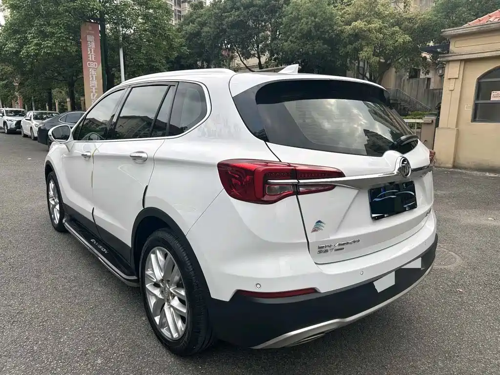 Buick Envision Plus — фото 4