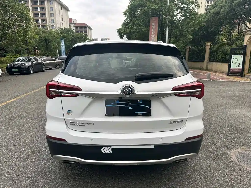 Buick Envision Plus — фото 5