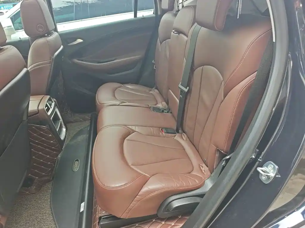 Buick Envision Plus — фото 17
