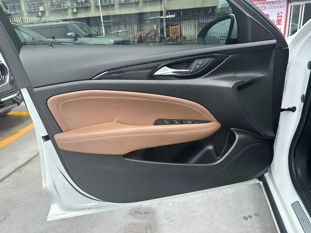 Buick Regal — фото 14